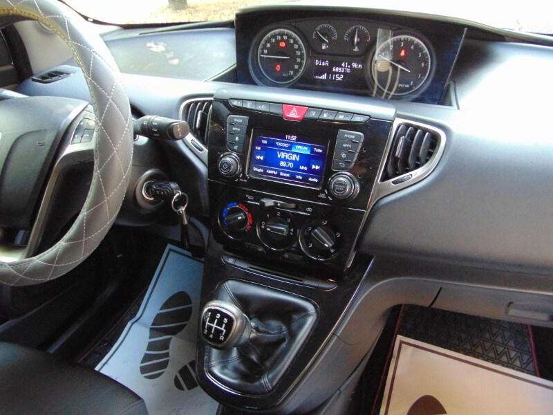 LANCIA Ypsilon 3ª serie Ypsilon 1.2 69 CV 5 po...