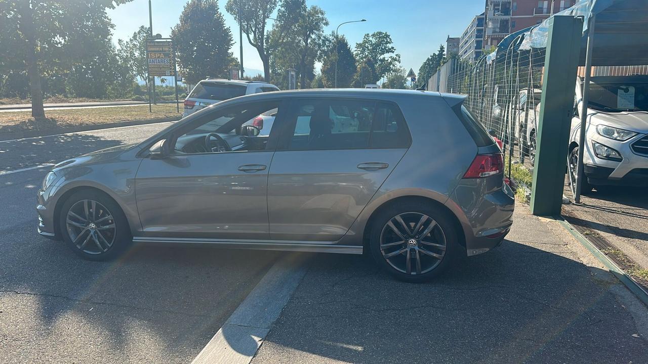 Volkswagen Golf 1.4 TSI DSG 5p. R-LINE BlueMotion Technology