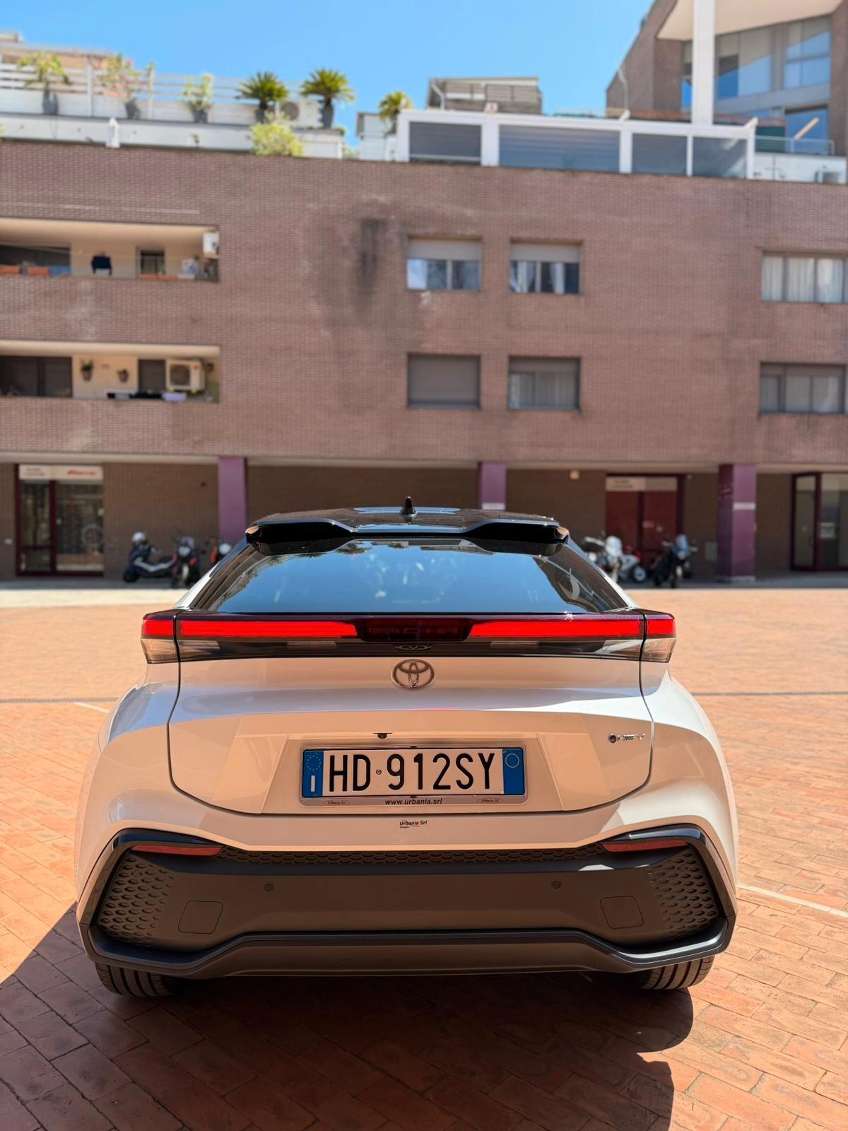 Toyota C-HR 1.8 HV Lounge 145 KW 197 CV TETTO PANORAMICO FULL OPTIONAL
