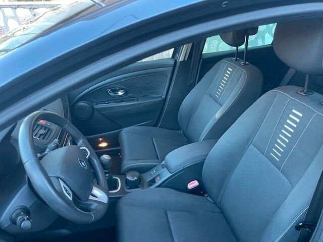 RENAULT MEGANE 5P 1.6 110CV LIMITED