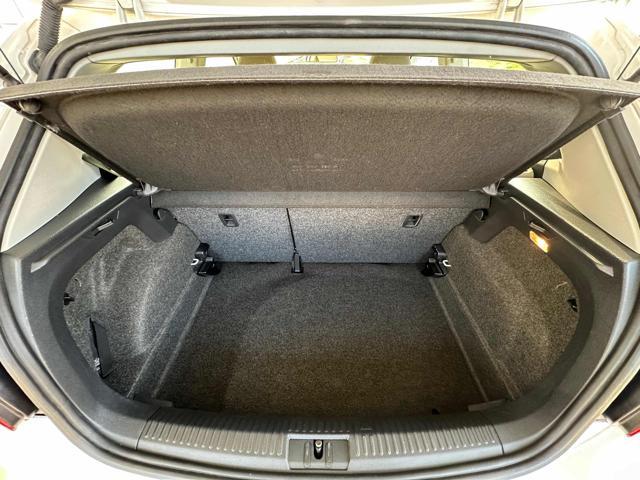 VOLKSWAGEN Polo 1.2 TSI DSG AUTOMATICA Highline OK NEOP POCHI KM