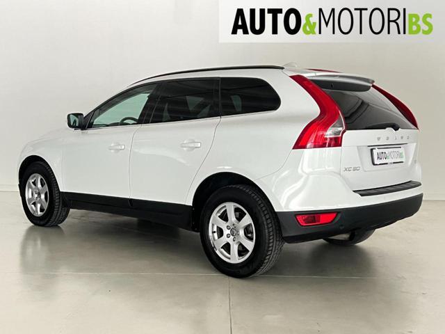 VOLVO XC60 DRIVe Kinetic