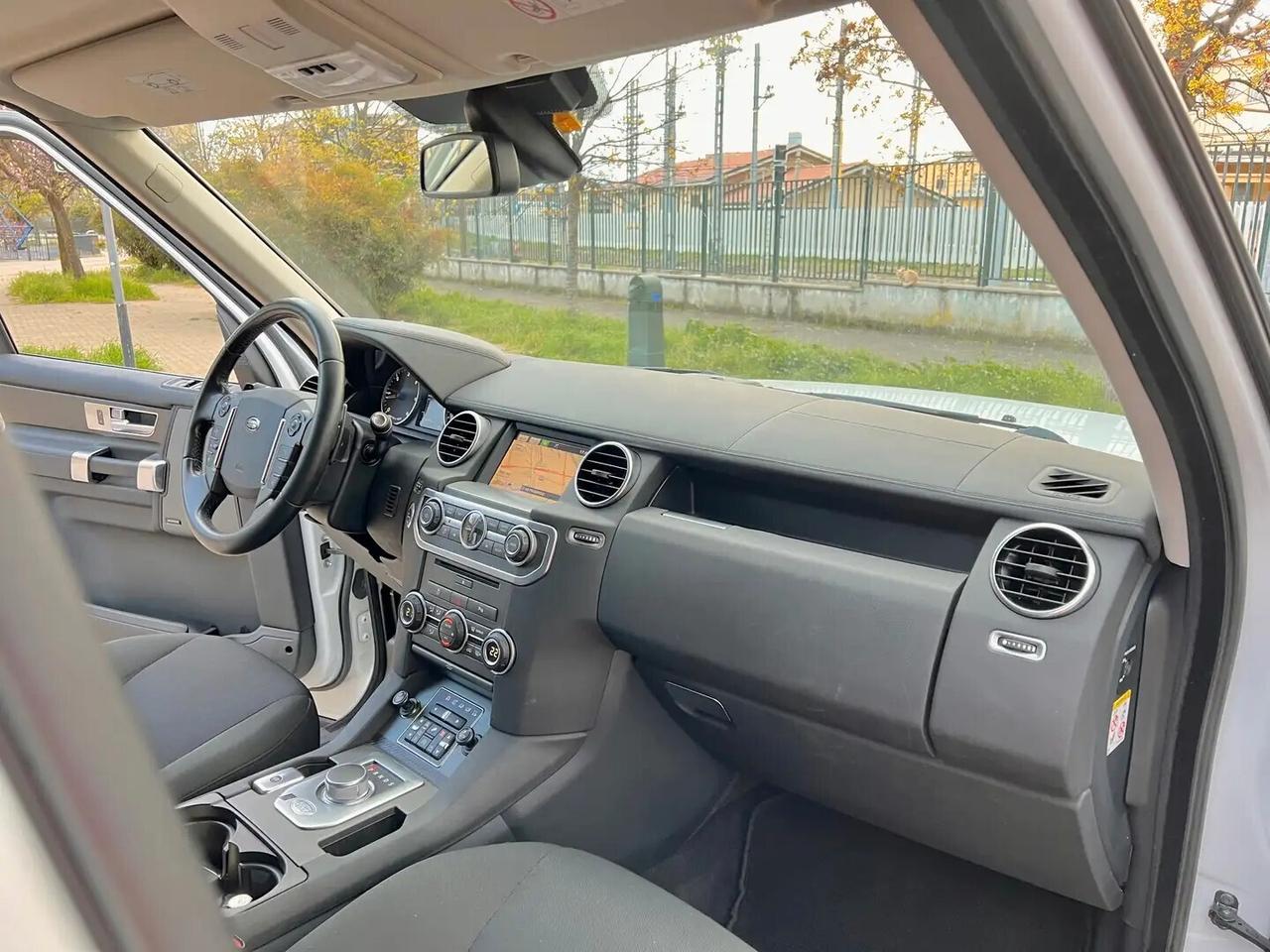 Land Rover Discovery 4 3.0 SDV6 249CV SE