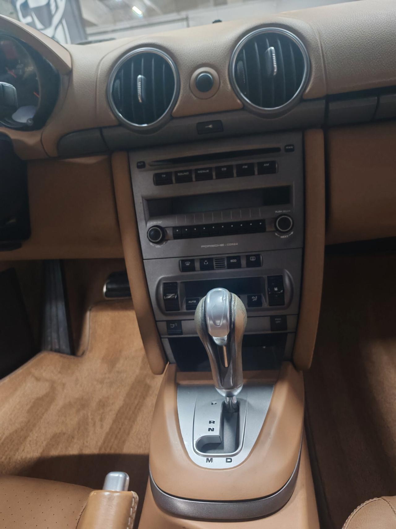 Porsche Cayman 987 2.7