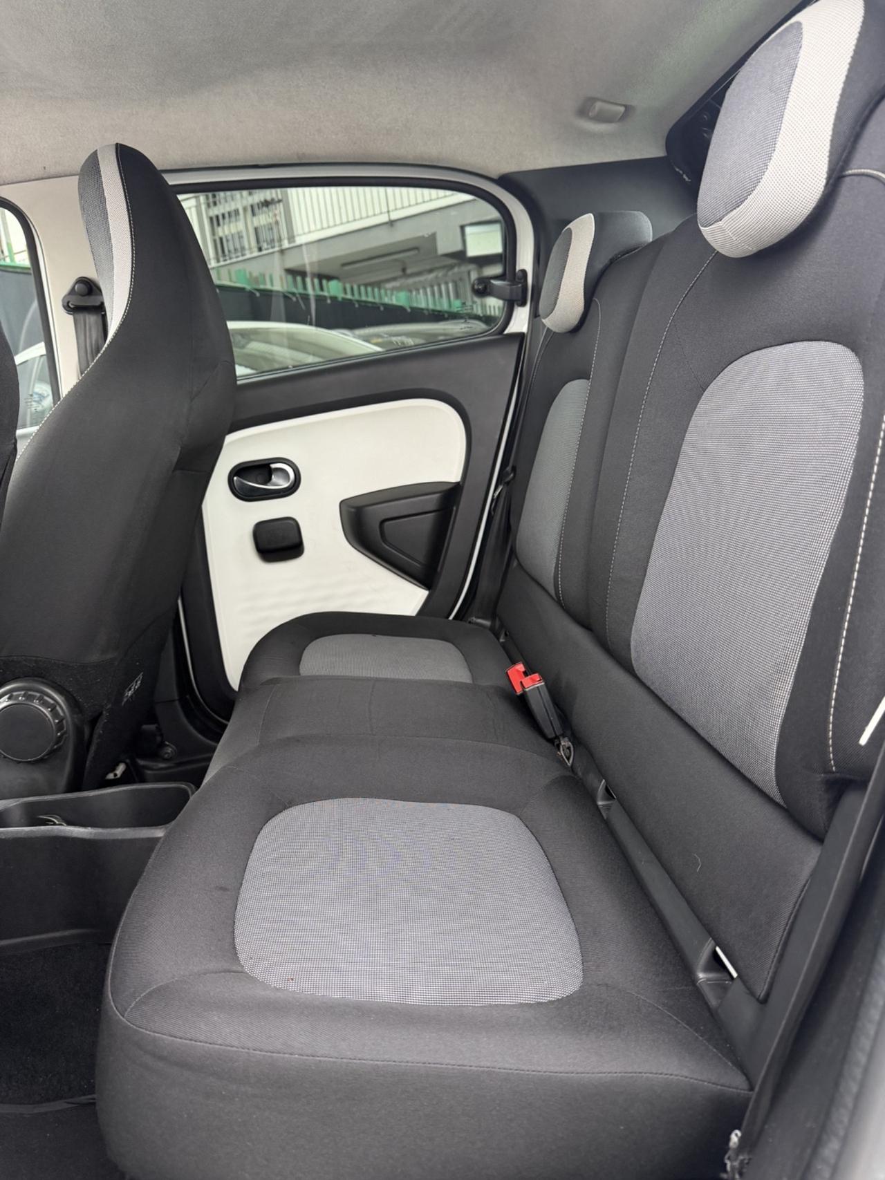 Renault Twingo SCe EDC La Parisienne