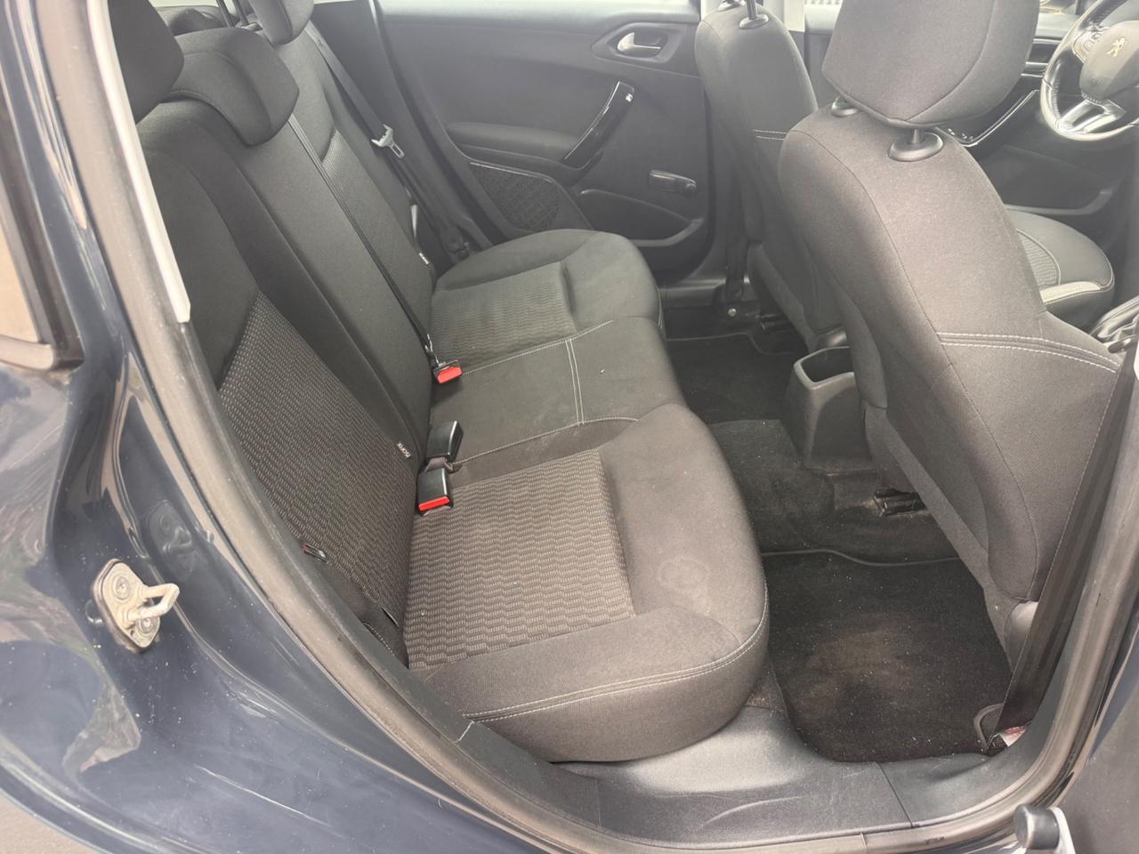 Peugeot 208 1.6 HDI Allure neopaten garanzia 12 m