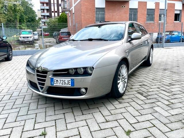 Alfa Romeo 159 2.0 JTDm Sportwagon Distinctive