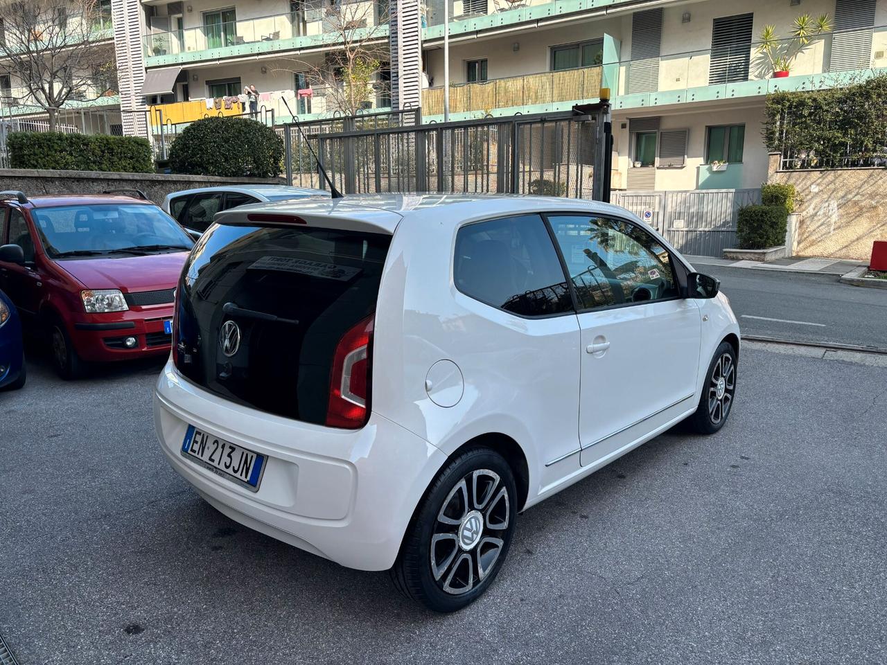 Volkswagen up! 1.0 75 CV 3p. high TAGLIANDI VW