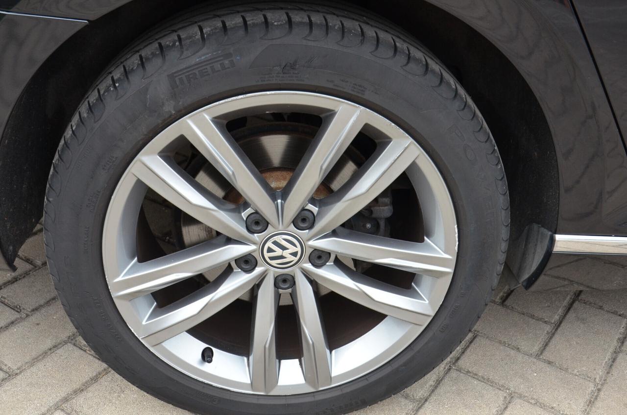 Volkswagen Passat Variant 2.0 TDI DSG Highline BlueMotion Technology