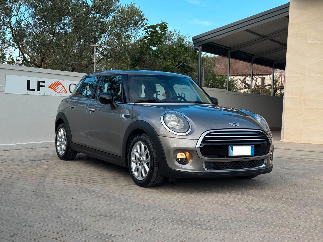 Mini 1.5 Cooper D Business XL 116 cv