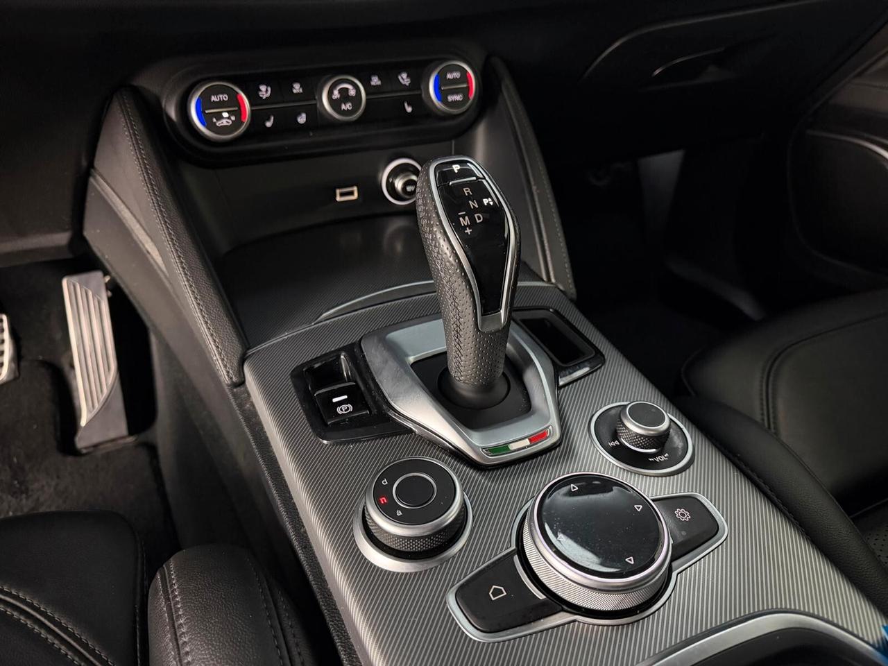 Alfa Romeo Stelvio 2.2 Diesel 210CV Q4 VELOCE-TETTO PANO.