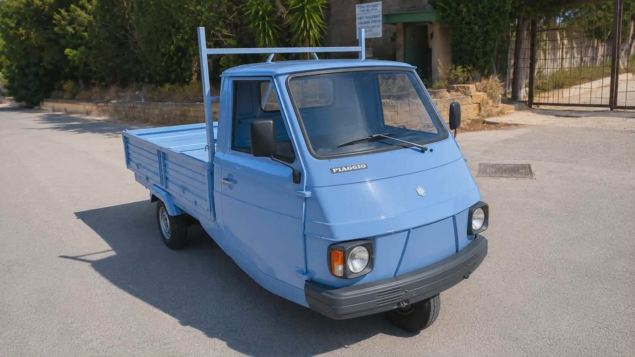 Piaggio Ape Car P3 Cassone Ribaltabile RESTAURATA