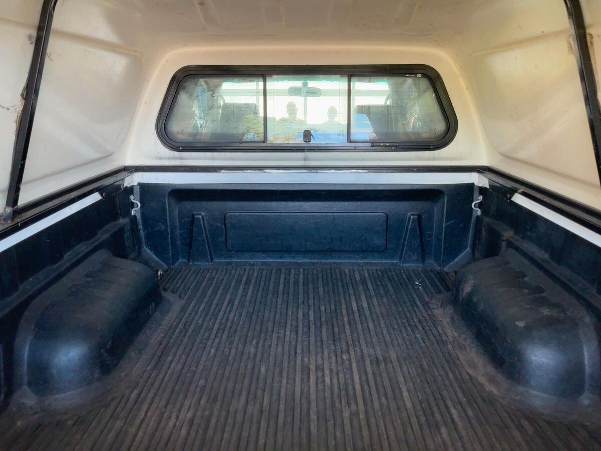 Toyota Hilux 2.5 D-4D 4WD 2p. EXTRA CAB 4X4