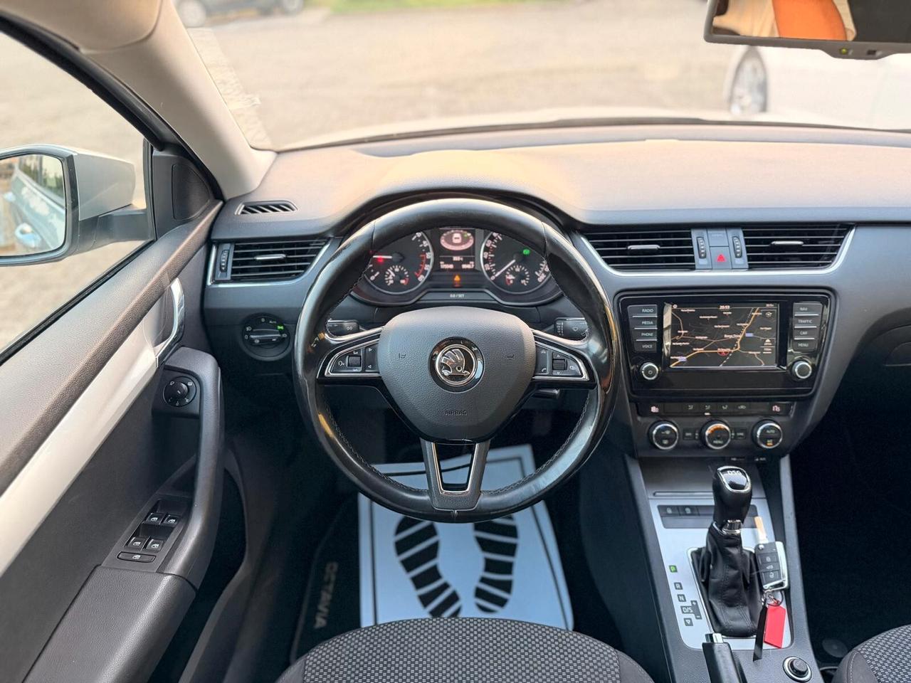 Skoda Octavia 1.6 TDI CR 110 CV DSG Wagon Style