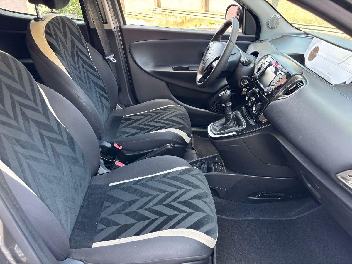 LANCIA Ypsilon 1.2 69CV 5p.GPL Ecochic Gold 5posti