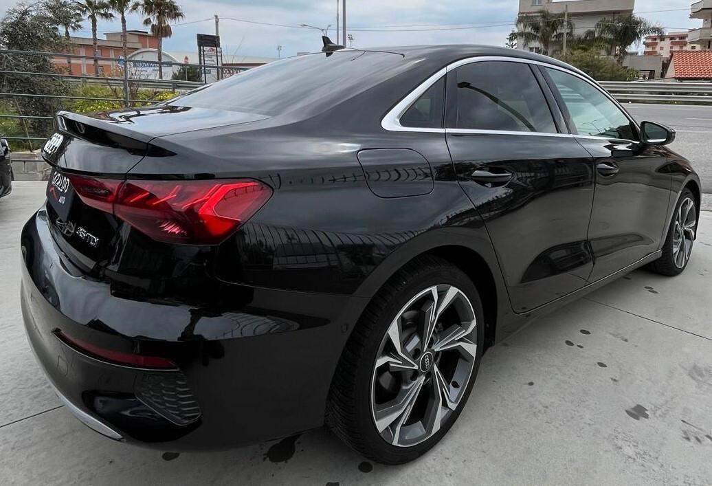 Audi A3 Sedan 35 TDI S tronic line edition