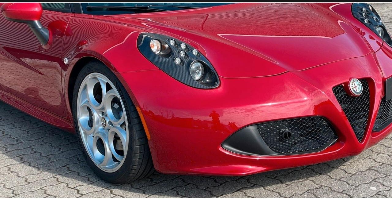 Alfa Romeo 4C 1750 TBi