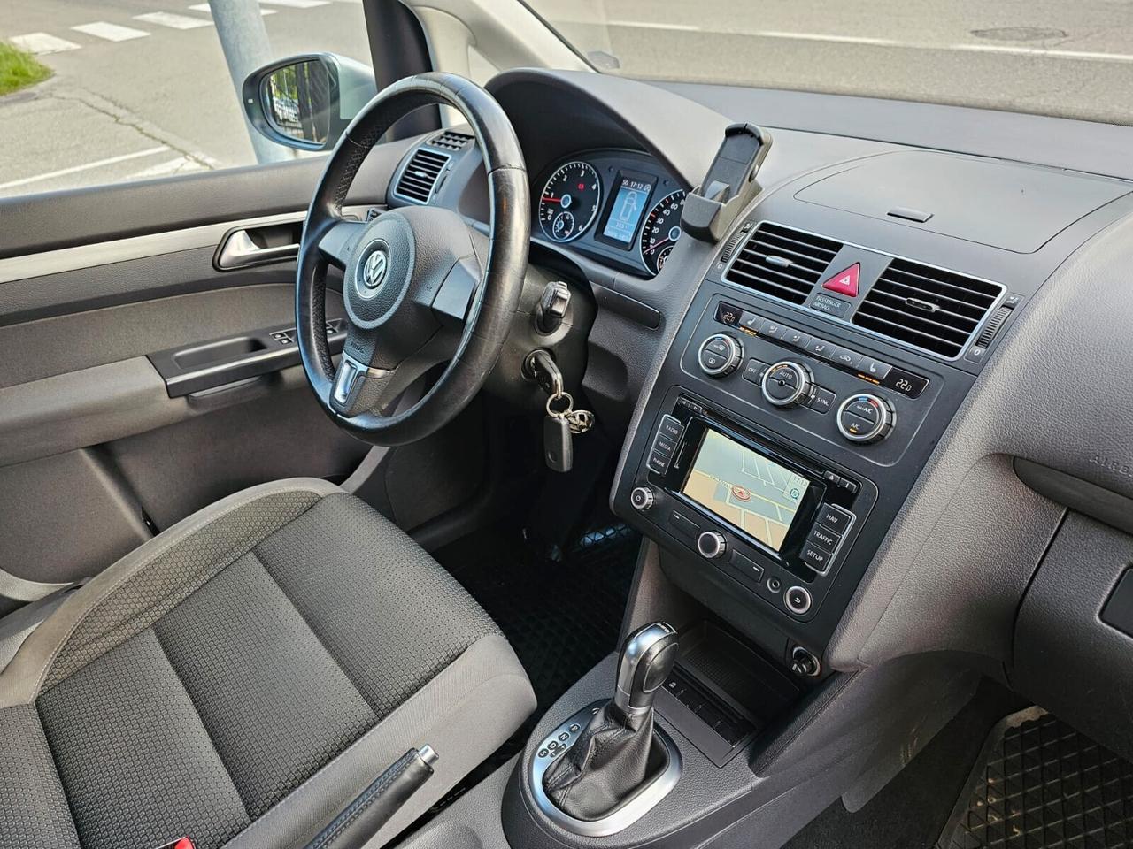 Volkswagen Touran 1.6 TDI 105cv DSG Trendline*Navi*Pdc*5Posti*