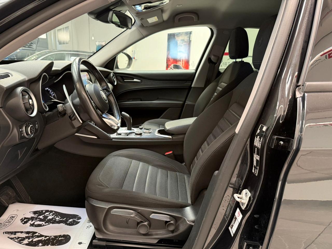Alfa Romeo Stelvio 2.2 Turbodiesel 160 CV AT8 RWD Business