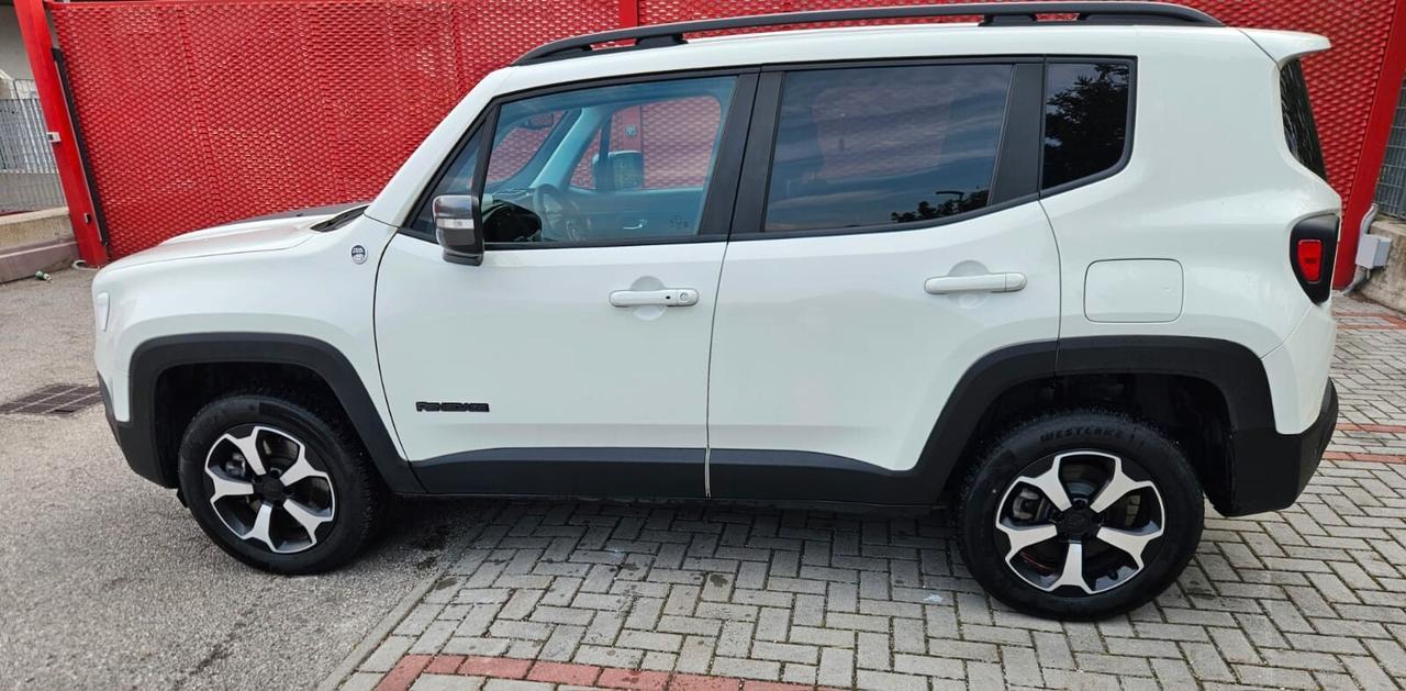 Jeep Renegade 1.3 T4 240CV PHEV 4xe AT6 Trailhawk