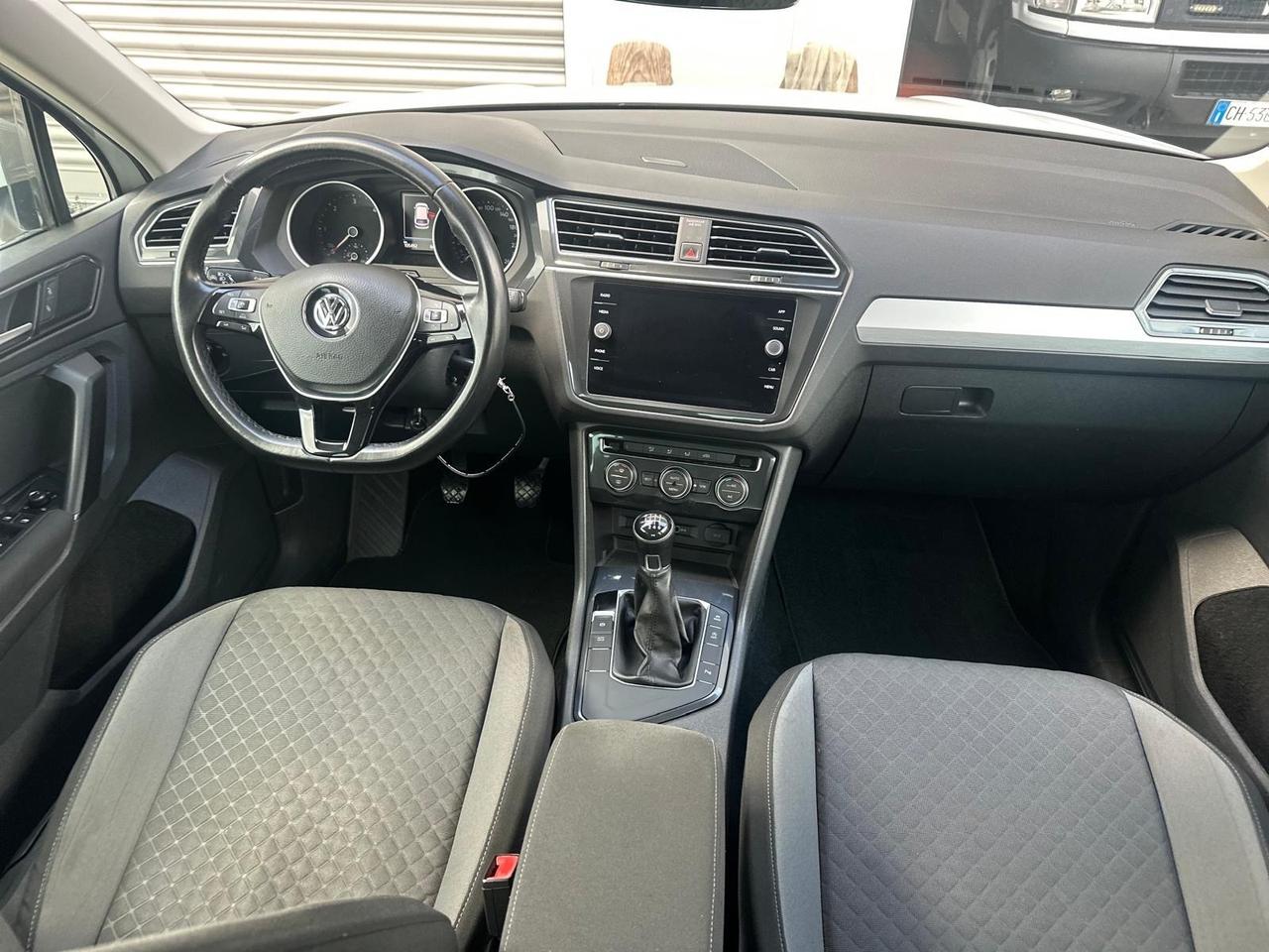Volkswagen Tiguan 1.6 TDI SCR R.LINE