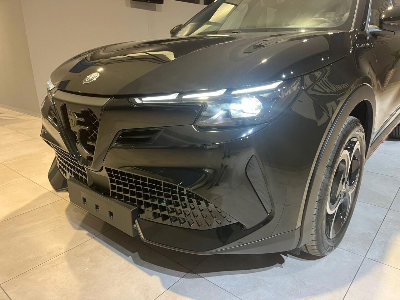 Alfa Romeo Junior 1.2 ibrida Speciale 136cv edct6
