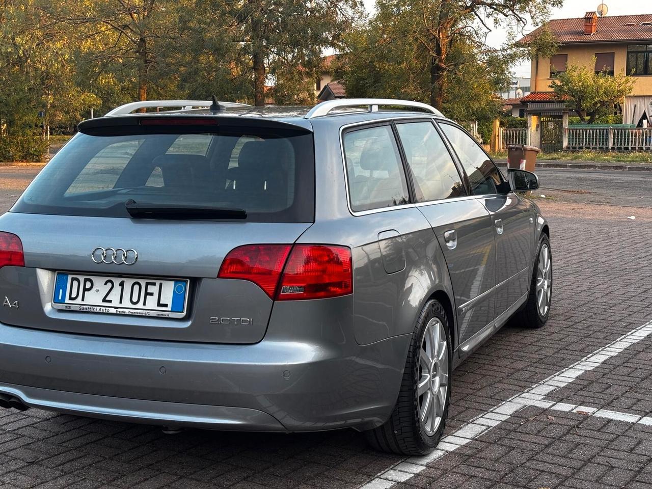 Audi A4 2.0 TDI 143CV F.AP. S-LINE..CELL 393 690 2051 WUATSAPP