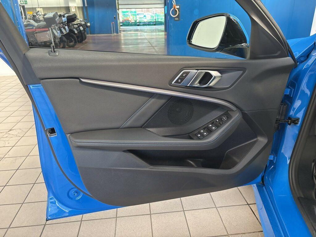 BMW Serie 1 5 Porte 118 d SCR Msport