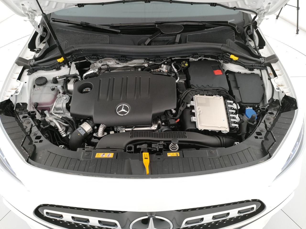 Mercedes-Benz GLA 200 d 4MATIC