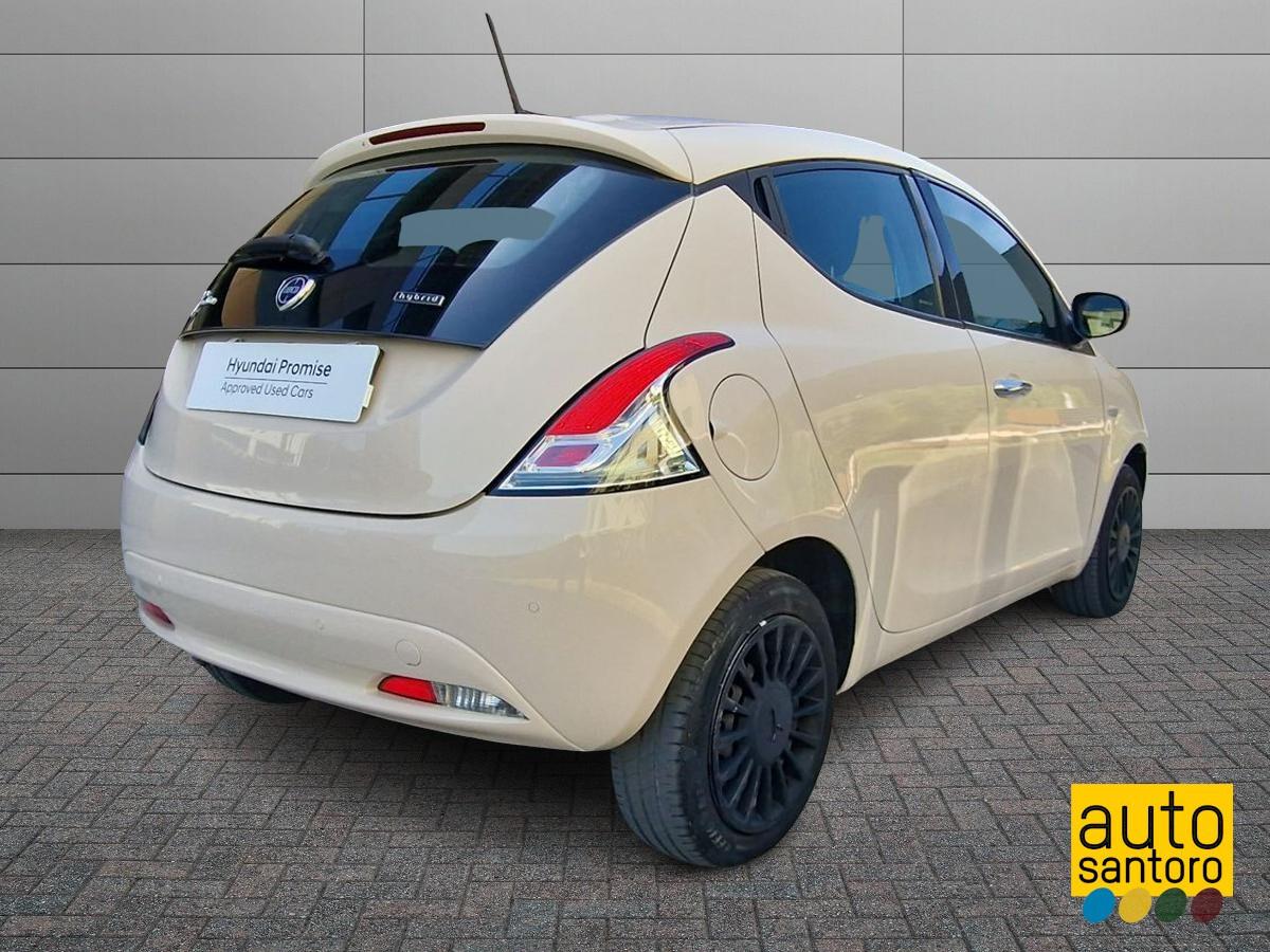 LANCIA YPSILON 1.0 IBRIDO GOLD