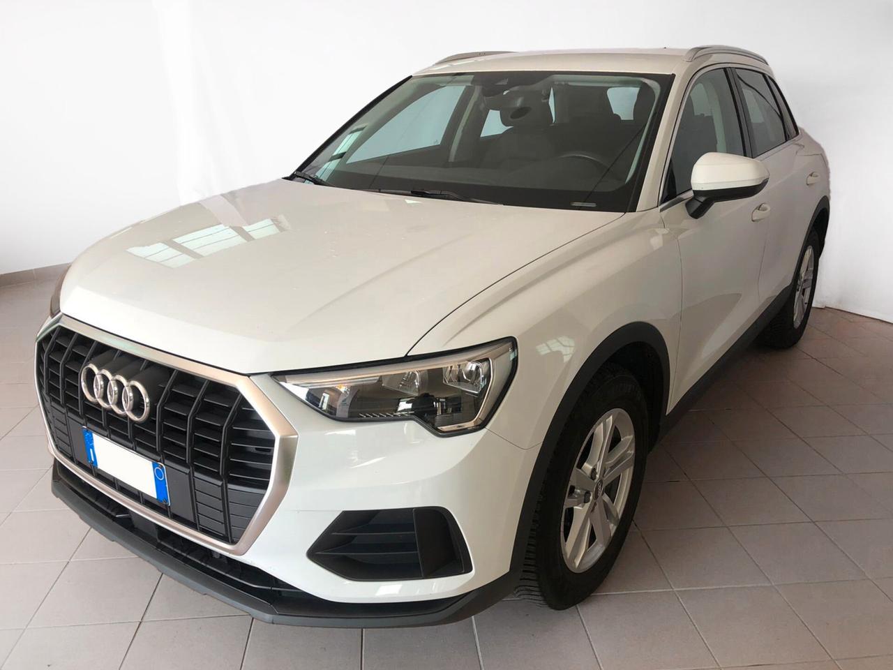 Audi Q3 35 TDI S tronic Business