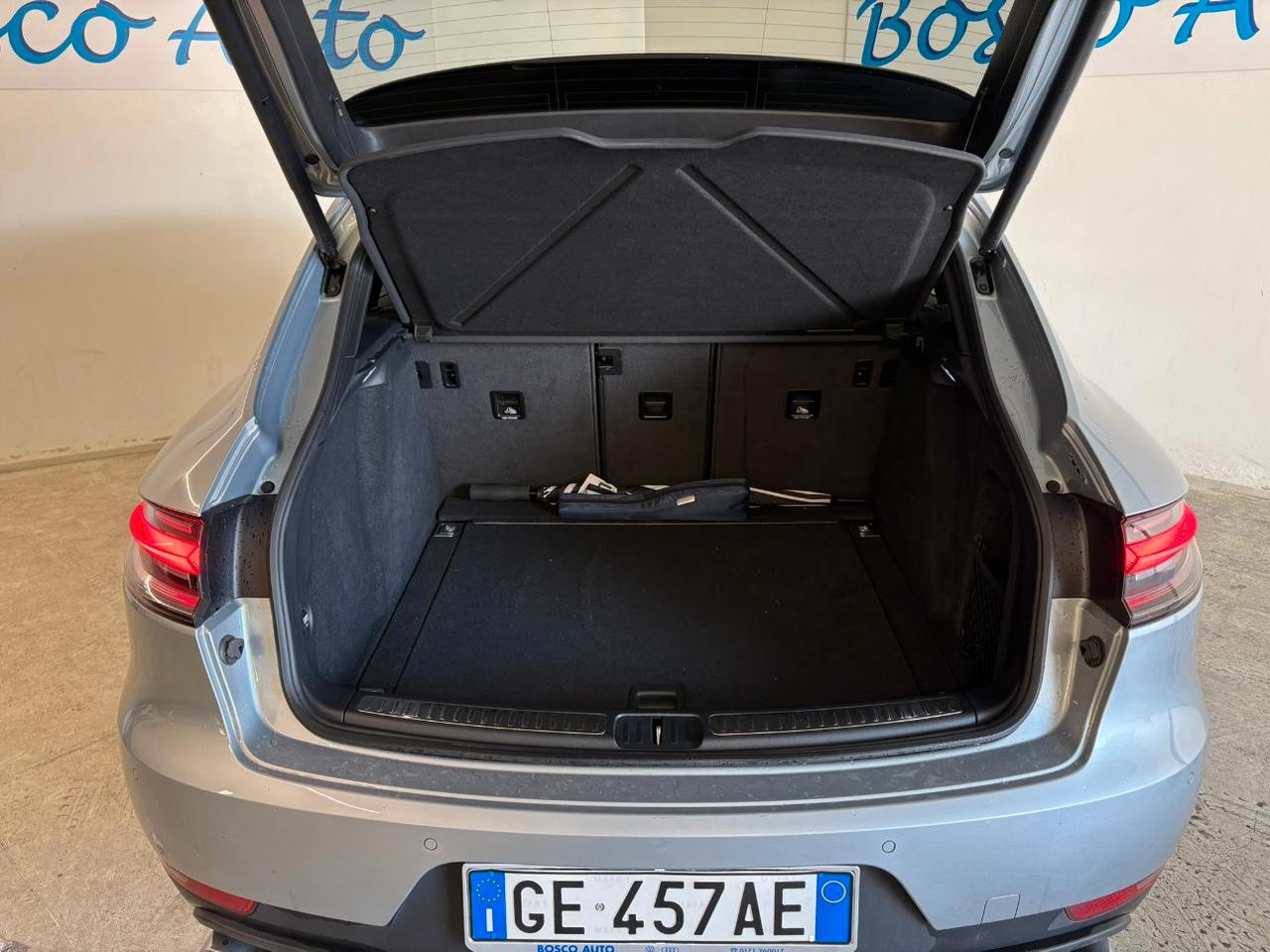 Porsche Macan 2.0 245cv pdk