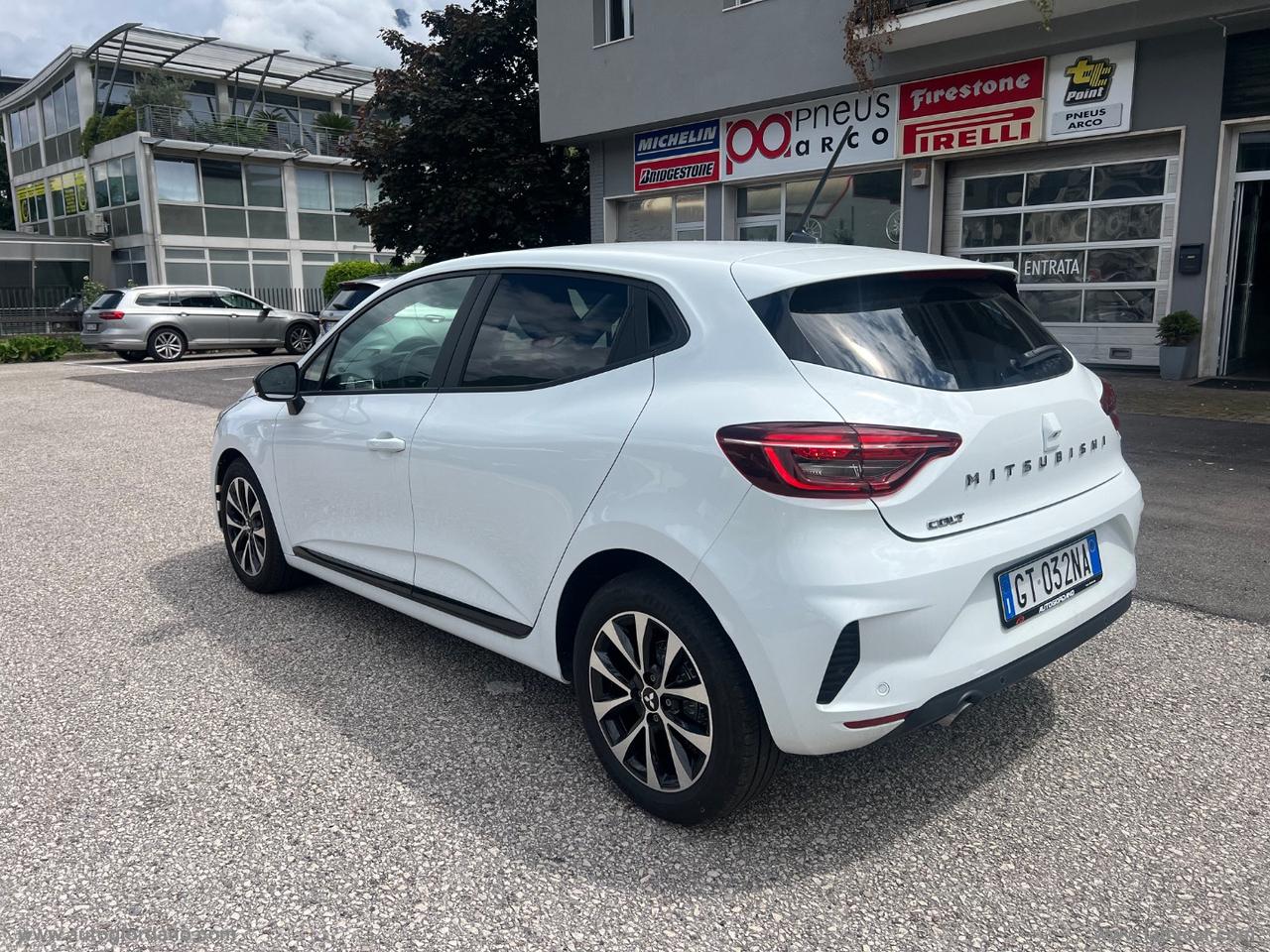 MITSUBISHI Colt 1.0L turbo 90 CV Invite