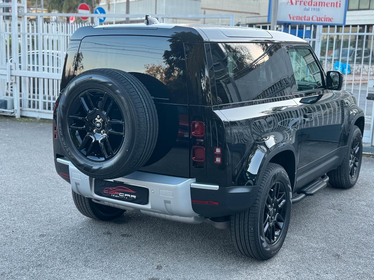 Land Rover Defender 90 3.0D I6 200 CV AWD Auto X-Dynamic SE