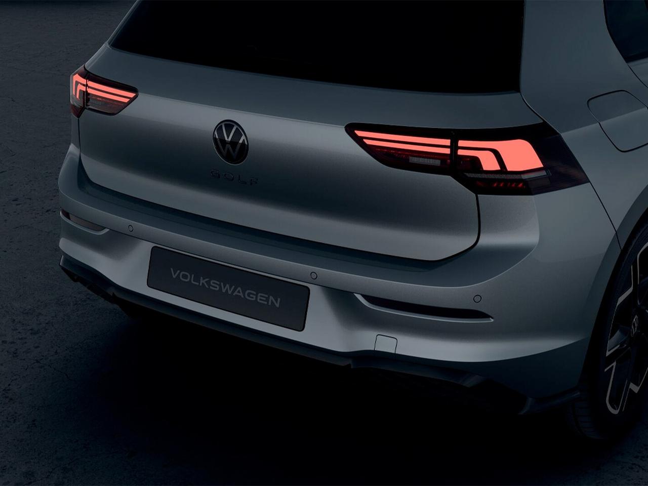 Volkswagen Golf 1.5 etsi r-line plus 115cv dsg