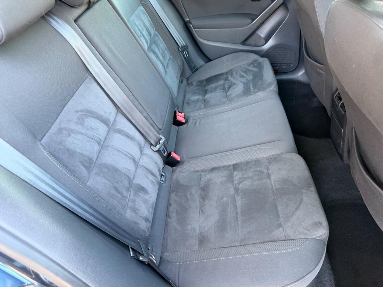 Vw Golf 1.6 TDI DPF 5p. Highline 105cv