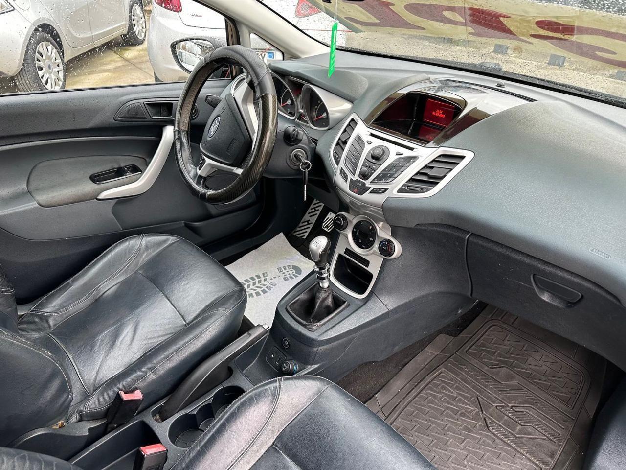 Ford Fiesta 1.4 3 porte Bz.- GPL Titanium