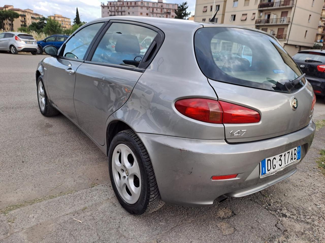 Alfa Romeo 147 1.6 benzina - 5 porte