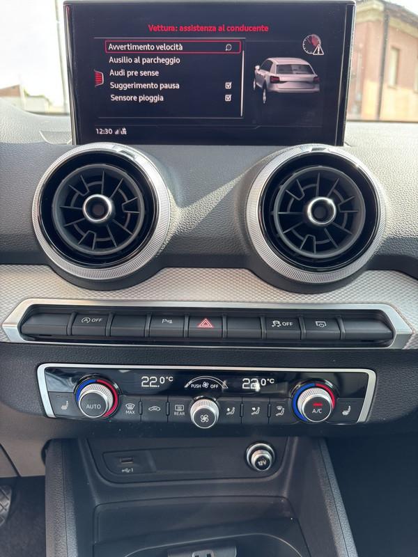 Audi Q2 30 1.0 tfsi Admired TETTO-NAVI-CAM-18"