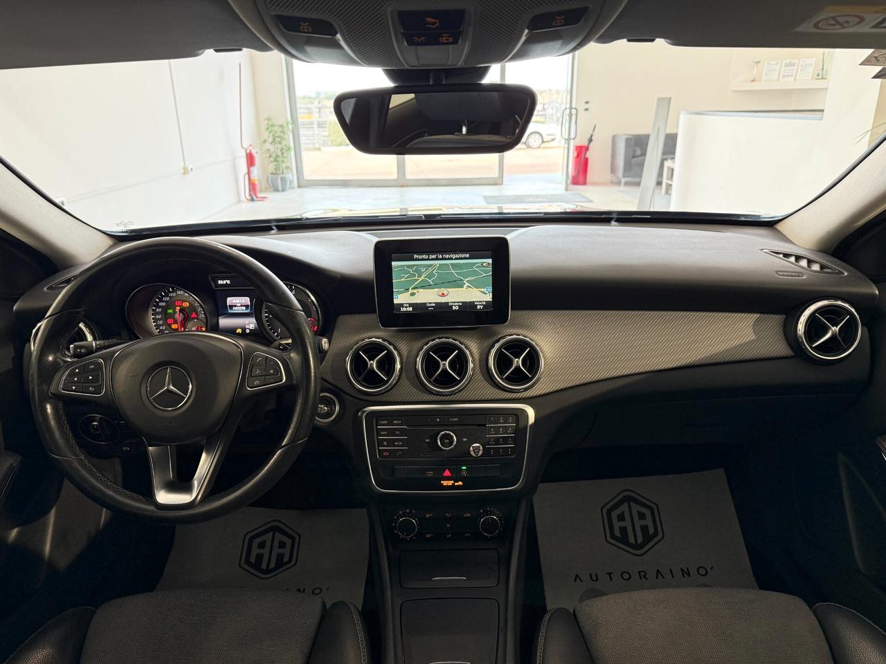Mercedes-benz GLA 180 d Automatic Business