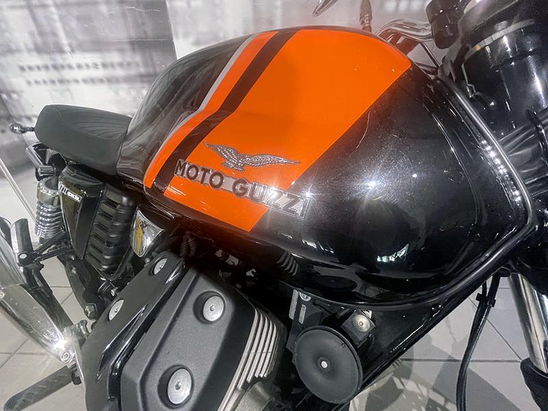 Moto Guzzi V7 III Special