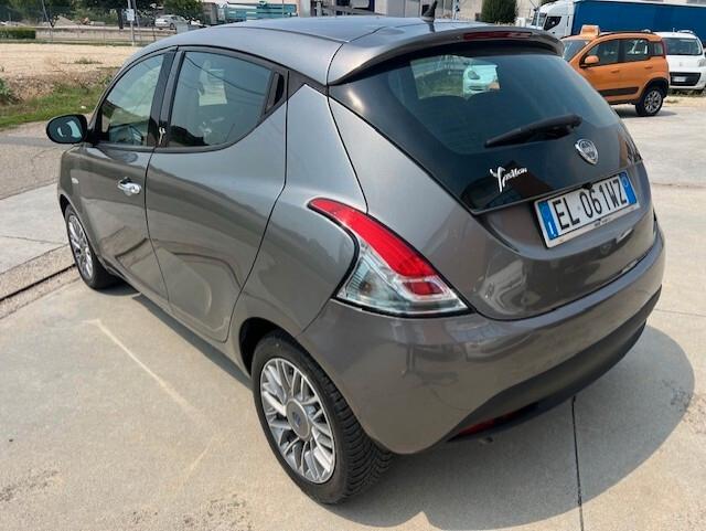 Lancia Ypsilon 1.2 69 CV 5 porte S&S Platinum