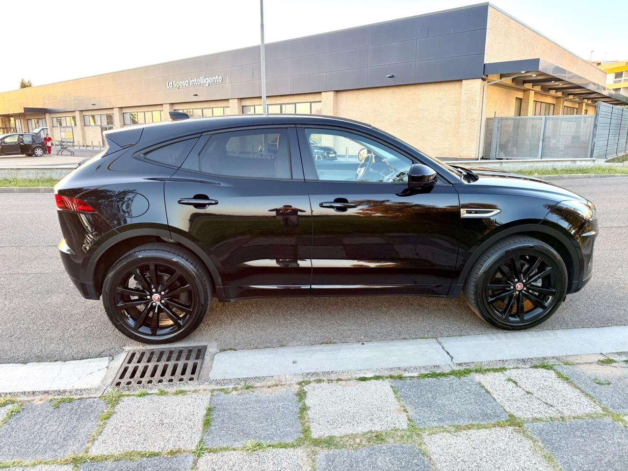 Jaguar E-Pace 2.0D 240 CV R-Dynamic-Anche Permuta-Garanzia