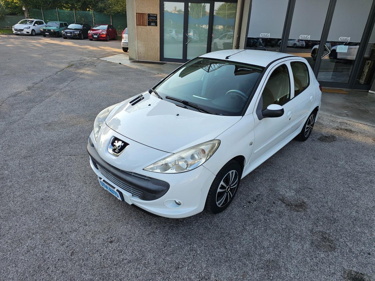 Peugeot 206+ GPL - Neopatentati