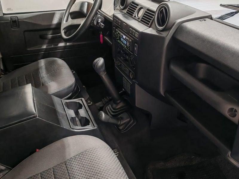 Land Rover Defender Defender 110 2.4 TD4 Station Wagon S 7 POSTI