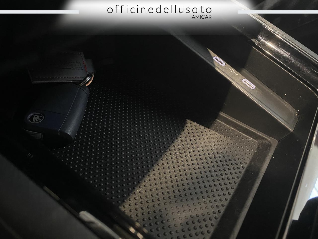Skoda Kamiq 1.0 tsi 115cv black dots dsg