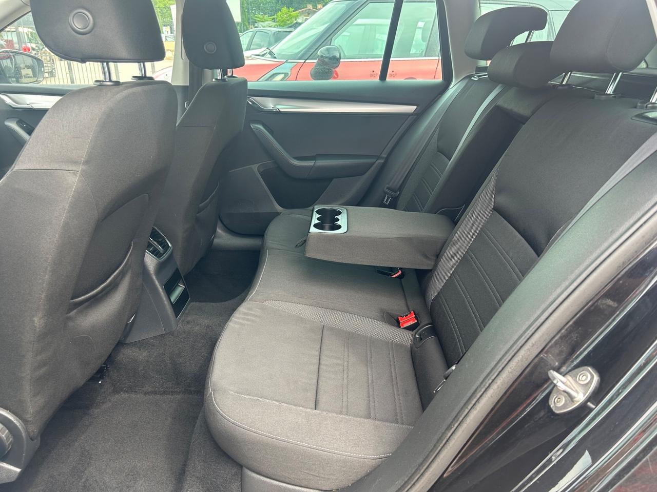 Skoda Octavia 1.4 Wagon Executive NAVI