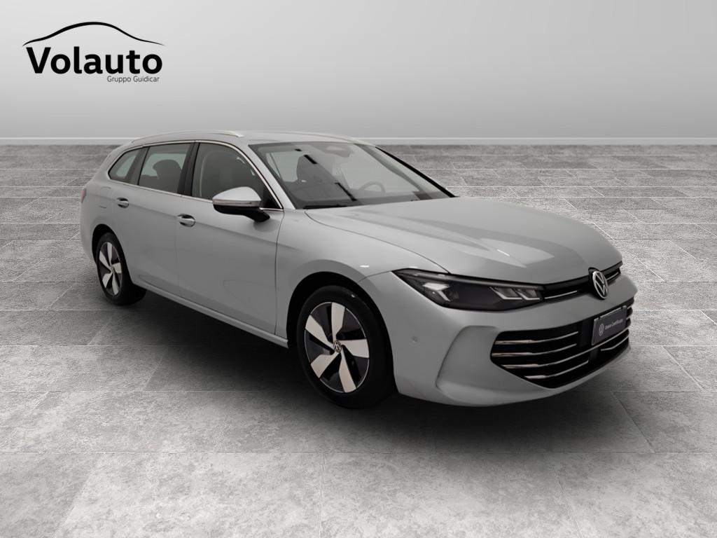 VOLKSWAGEN Passat IX 2024 - Passat 2.0 tdi scr Business 150cv dsg