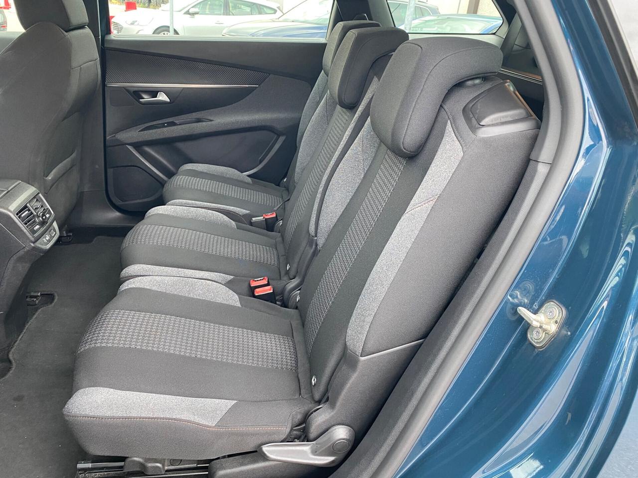 Peugeot 5008 1.5 130 Cv 7 POSTI EAT8 Active Business