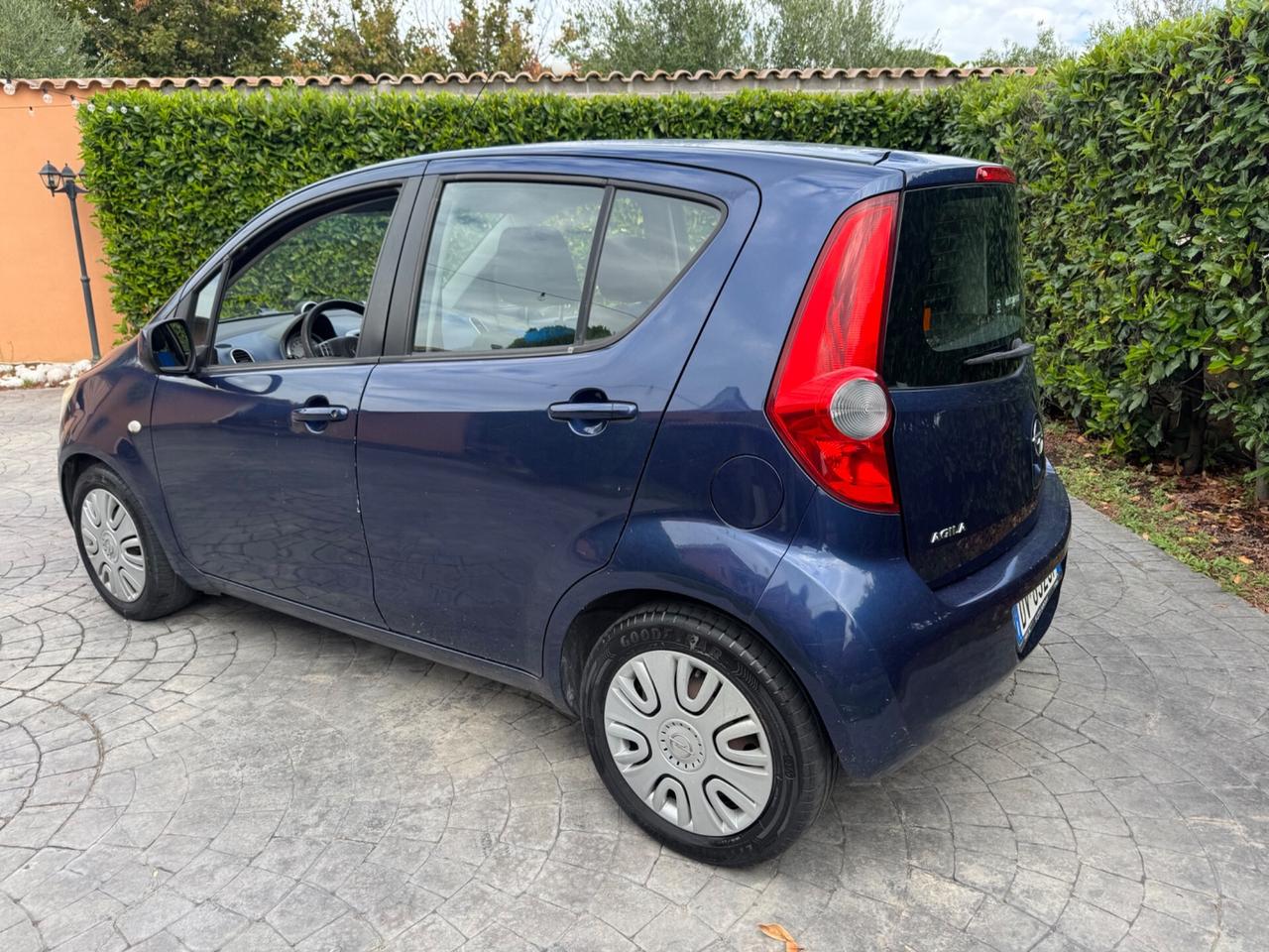 OPEL AGILA 1.3 benzina - POCHI KM - 2009
